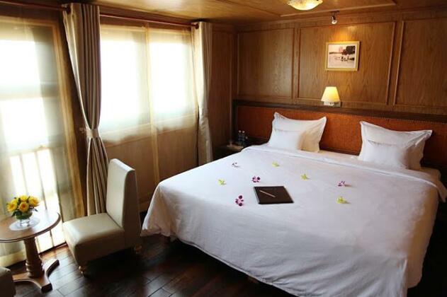Dragon Eyes River Cruise - Photo2