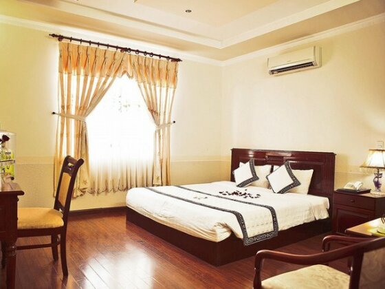 Lan Vy Hotel - Photo2