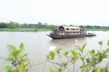 Le Cochinchine Junks - Photo3