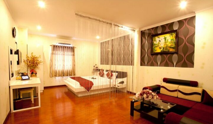 Linh Phuong 2 Hotel - Photo2