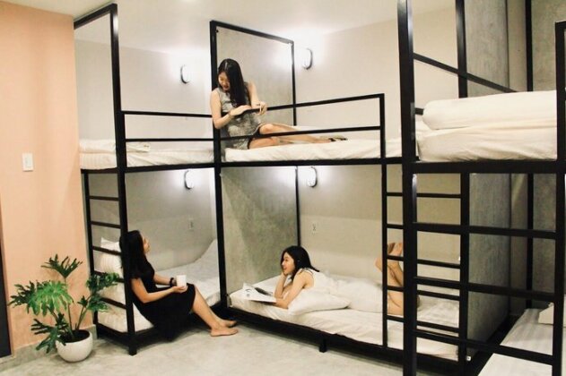 Midmost Boutique Hostel - Photo5