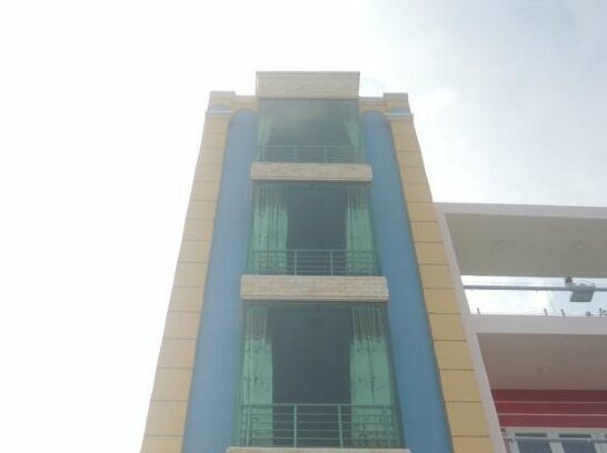 Phat Thinh Hotel Guesthouse - Photo2