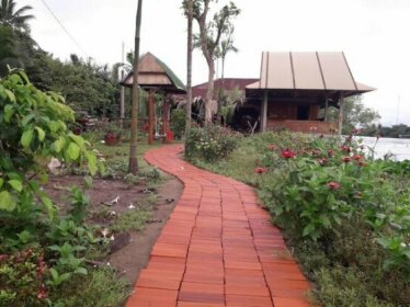 Hong thai River side homestay