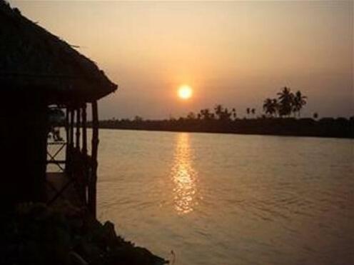 Mekong Floating House - Photo5