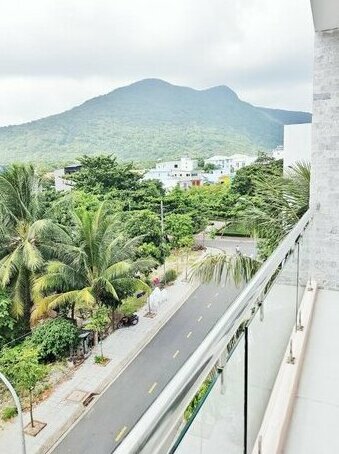 MIN House