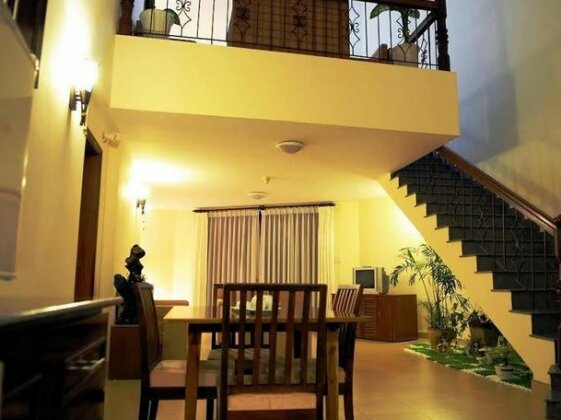 Dona Villa - Photo5