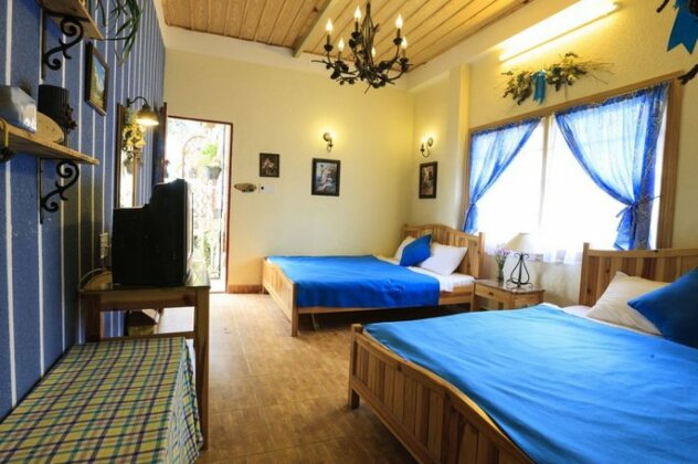 Flowersandrocks Villa - Photo3