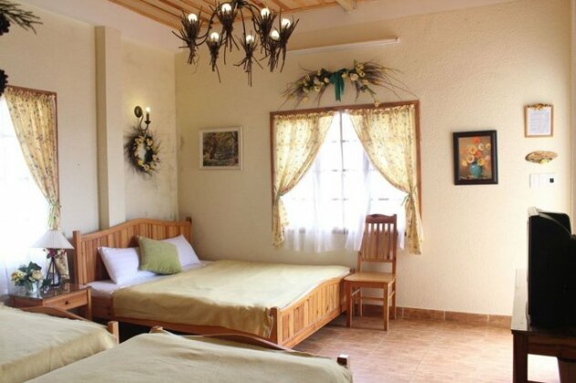 Flowersandrocks Villa - Photo5