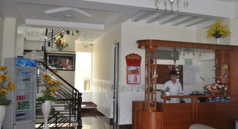 Full House - Ngoc Tram Anh Hostel - Photo2