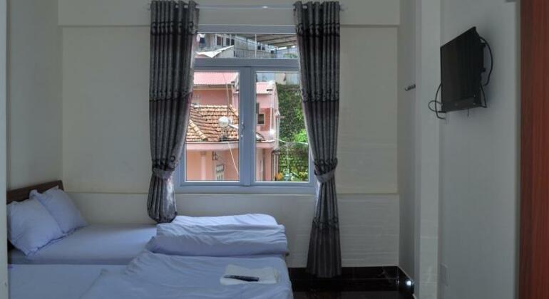 Full House - Ngoc Tram Anh Hostel - Photo3