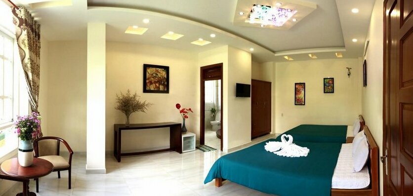 Photo 1