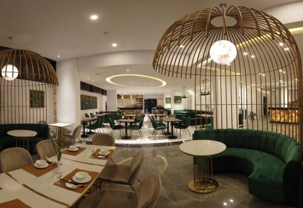 Len's Hotel - Photo4