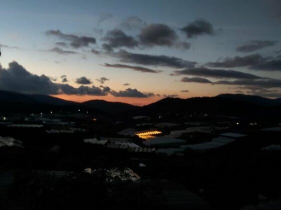 Phuong Dong Homestay - Photo2