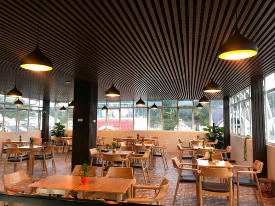 Sky House Hotel - Photo4