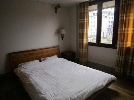 Tan Thanh Hotel - Photo2