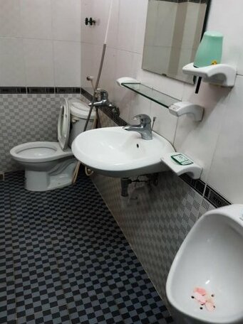 Uyen Guesthouse - Photo2
