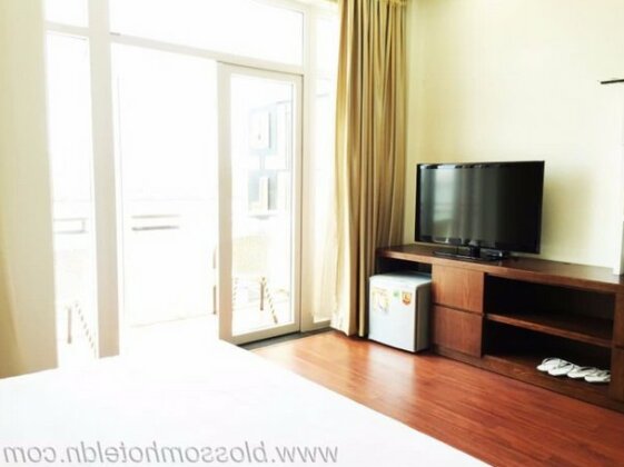 Blossom July Hotel - Photo2