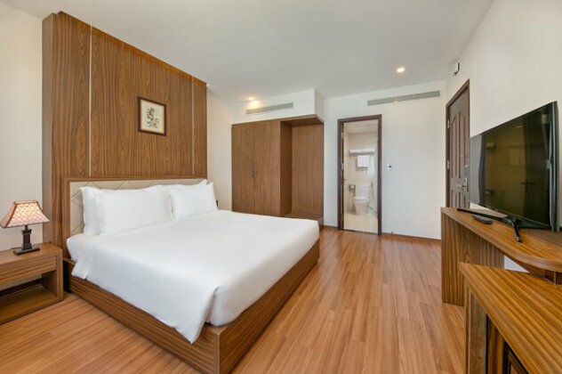 De Lamour Beach Da Nang - Photo4