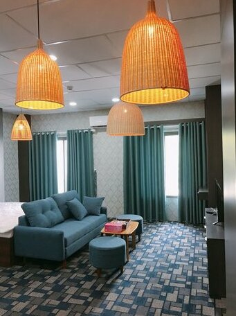 De Luxe Riverside Apartment - Photo2