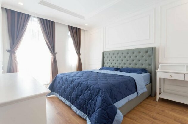Glamorous Case de Tan House - Photo5