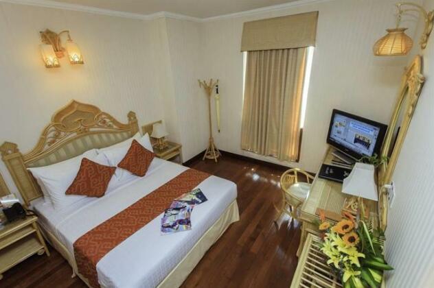 Green Plaza Hotel - Photo2