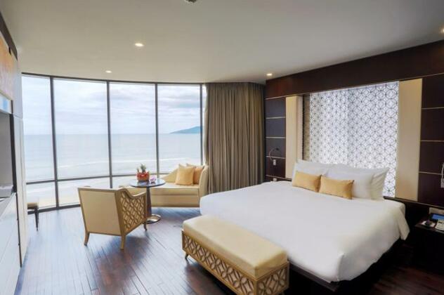 Holiday Beach Danang Hotel & Resort - Photo4