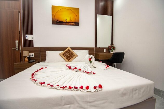 Huy Ngoc Hotel - Photo2