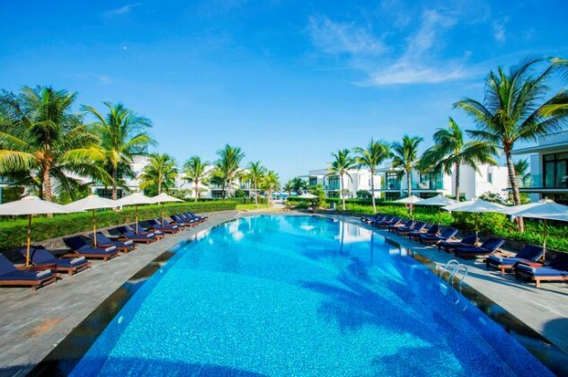 Melia Danang Beach Resort - Photo2