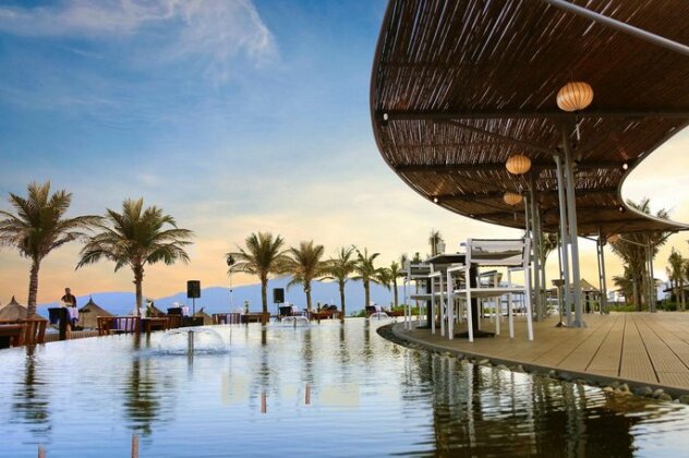 Melia Danang Beach Resort - Photo3