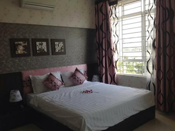 OYO 327 Oasis Riverside Hotel Da Nang - Photo4