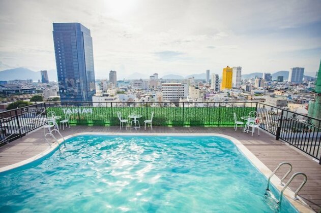 Pariat Hotel & Apartment - Photo2