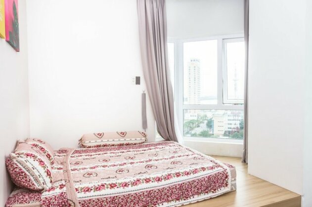 Riverside Apartment in Monarchy Apartment - Photo3