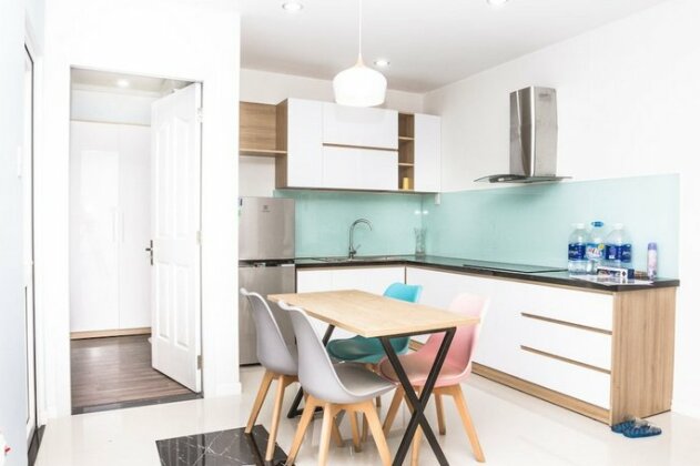 Riverside Apartment in Monarchy Apartment - Photo4