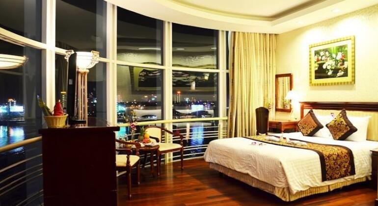 Sun River Hotel - Photo2