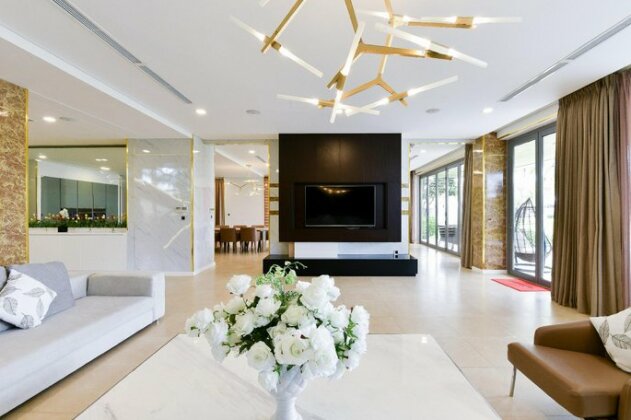 THE FIVE - 1BR Apartment 406- Ocean Villa Da Nang - Photo3