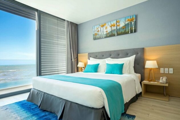 Oceanami Villas & Beach Club - Photo5