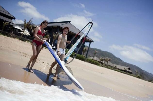 Tropicana Beach Resort & Spa - Photo2