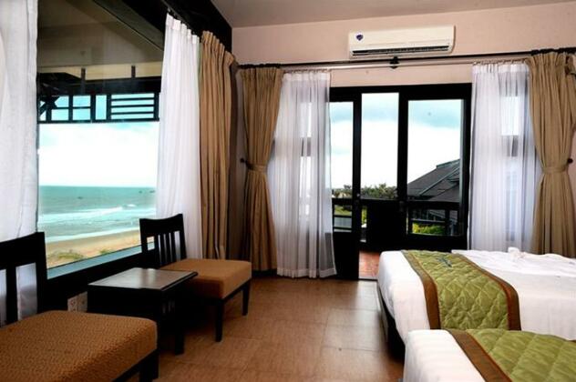 Tropicana Beach Resort & Spa - Photo4