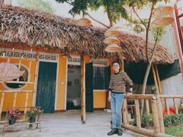 Adam Eva Leaf House