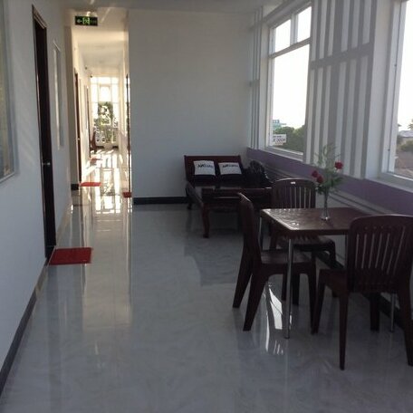 Halona Hotel - Photo3