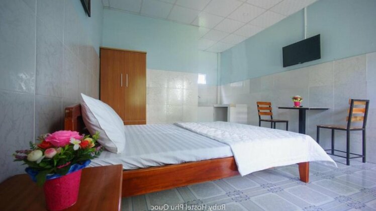 Ruby Phu Quoc Hostel - Photo4