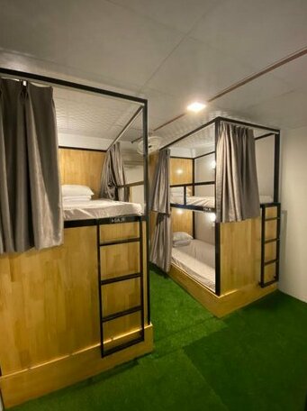 Windows Cafe & Hostel - Photo2