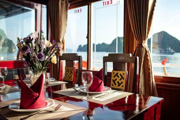 Cozy Bay Cruise - Photo4
