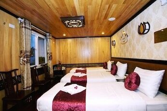 Cristina Diamond Cruise - Photo5