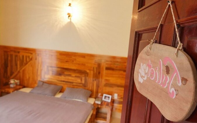 De Roses Ha Long Homestay - Hostel - Photo4