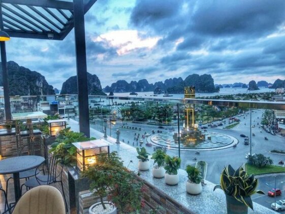 Diamond Luxury Hotel - Photo2