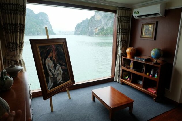Emperor Cruises Ha Long - Photo5