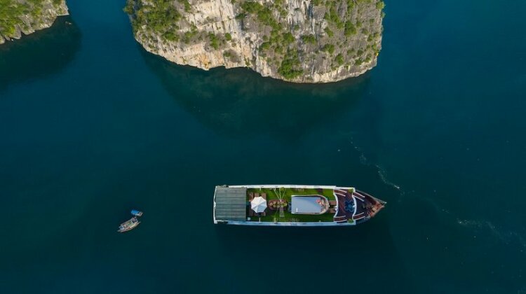 Flamingo Luxury Cruises - Photo3