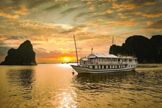 Ha Long Seasun Cruise - Photo2
