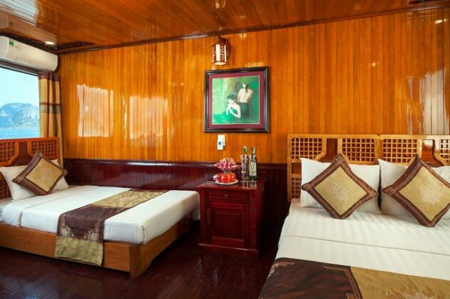 Ha Long Seasun Cruise - Photo4